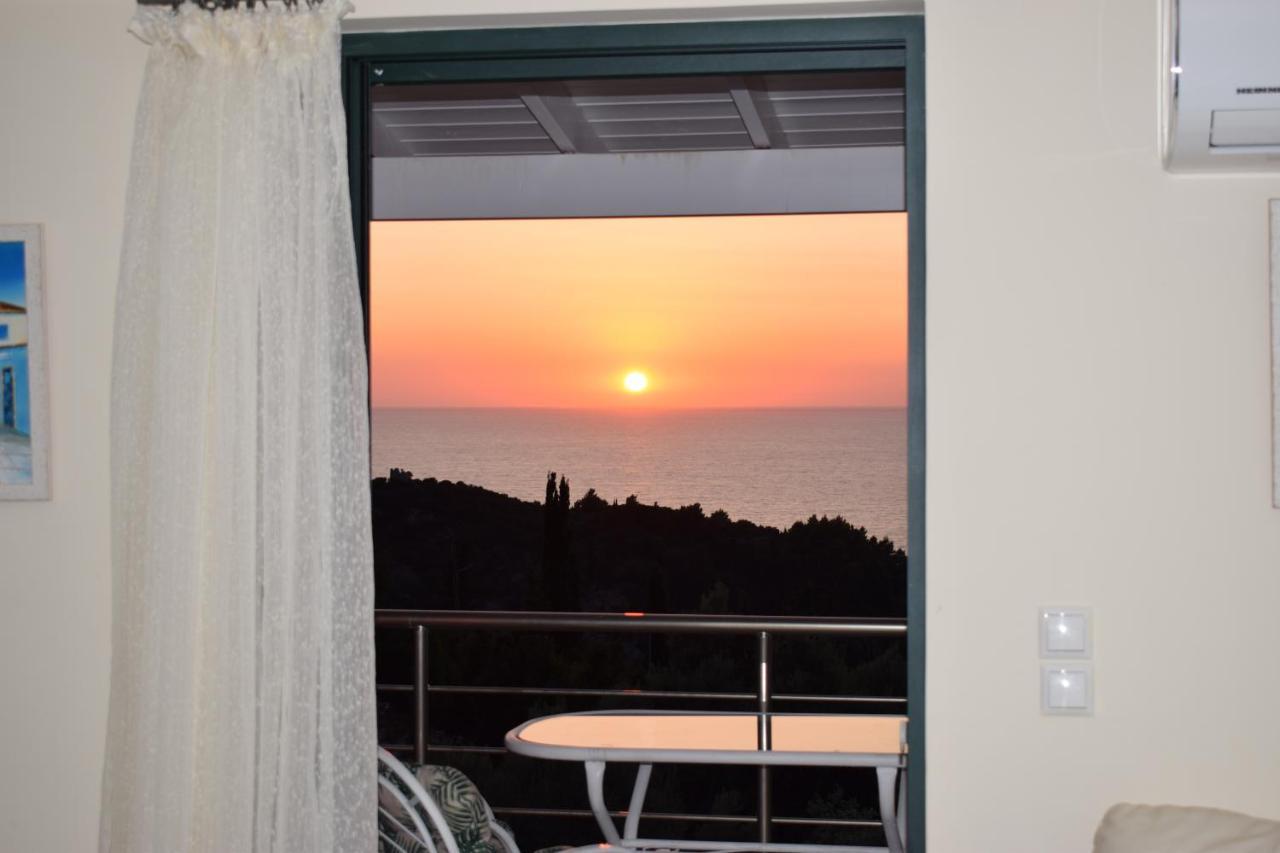Villa Thetis With Private Pool Where The Sunsets Fade Away Айос-Нікітас Екстер'єр фото
